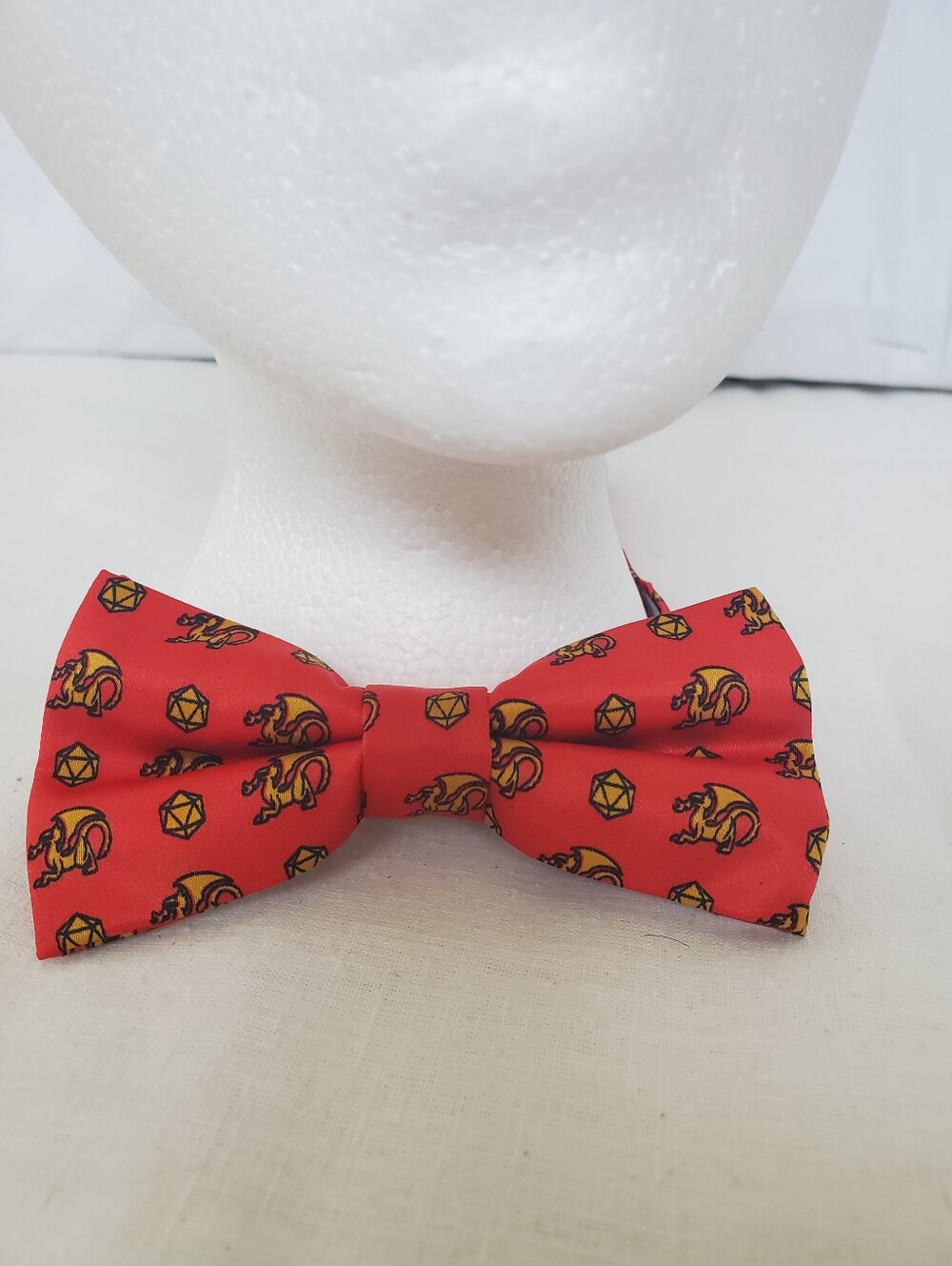 Black Tie Geek Red Dungeons and Dragons D20 Dice Pre-Tied Bow Tie Adjustible NIP
